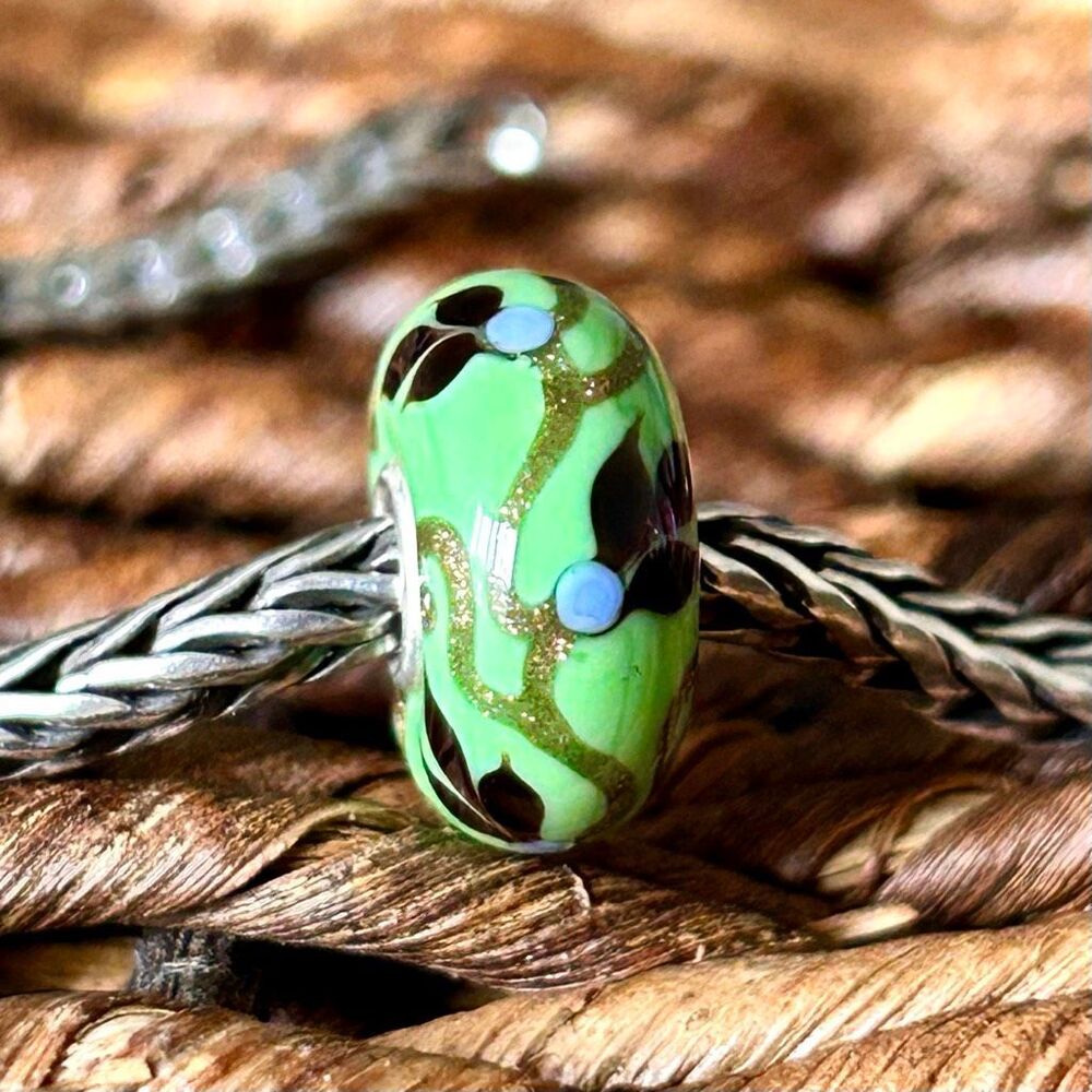 TROLLBEADS Green Black Glitter Vine Flower LAA 925S NEW! People’s Unique Bead